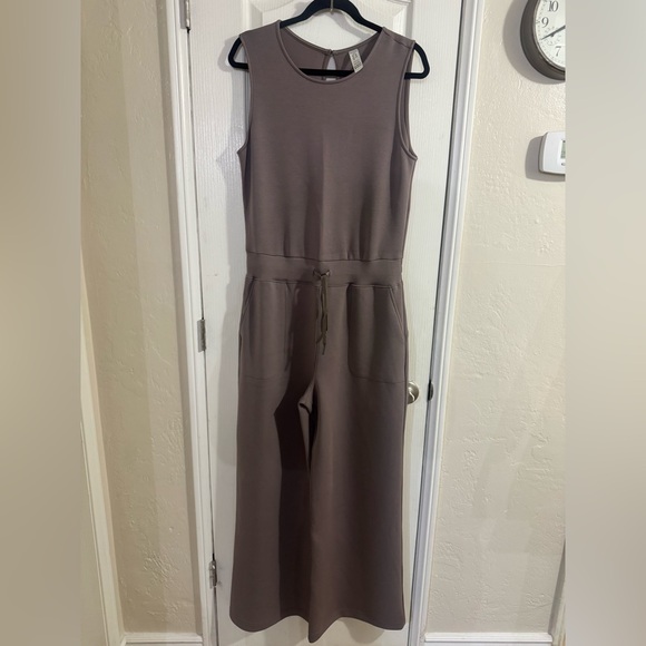 SPANX Air essentials Taupe Sleeveless Jumpsuit - Picture 2 of 11